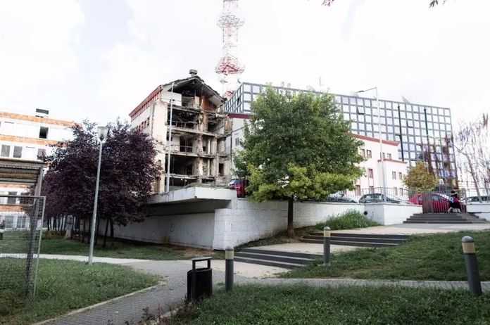 炸燬的塞爾維亞廣播電視總部RTS