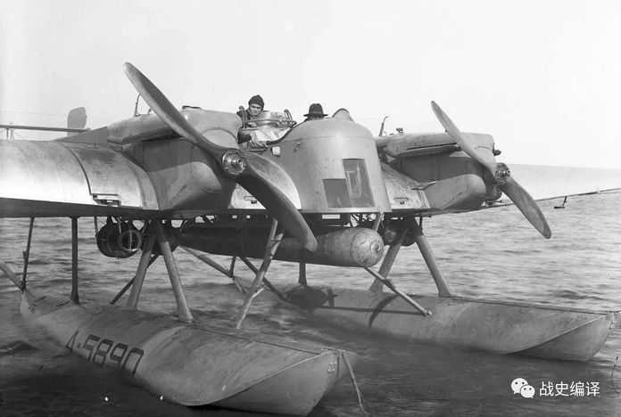 外形奇特的寇蒂斯CT-1水上魚雷轟炸機