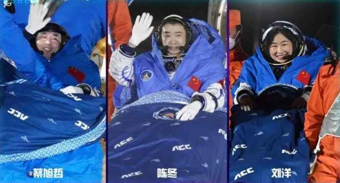 三位宇航員順利出艙｜圖片來源：新華社