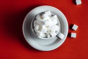 代糖也有害！Nature 子刊今日發文：這種常見的人工甜味劑，或增加心臟病風險