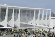 巴西利亞國會大廈遭暴民襲擊，損失慘重
