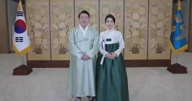 韓國總統夫婦祝大家「韓國新年」快樂