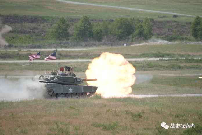 M1A2（SEP V2）坦克的開火瞬間