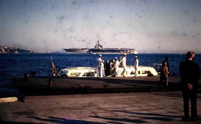 1966年，進入伊斯坦布爾港