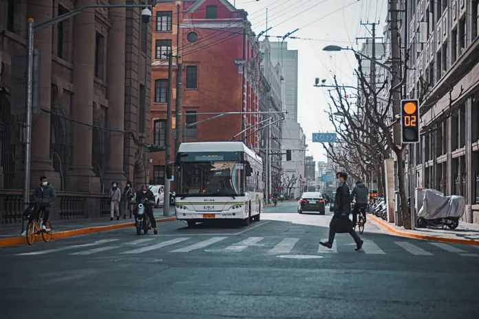 電車溝通起上海的大街小巷/圖蟲創意