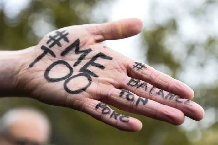 # MeToo如今已經成為一個反性騷擾的標籤，在全球掀起了一場反性騷擾的社會運動，曾經沉默的受害者紛