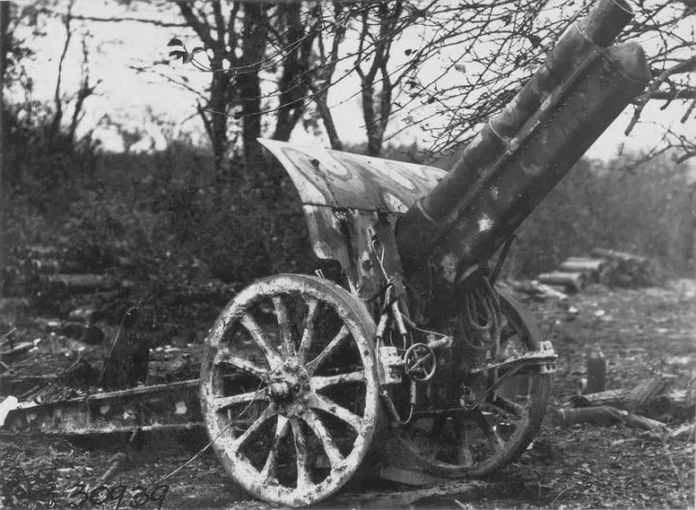 圖8：德軍15釐米重型榴彈炮