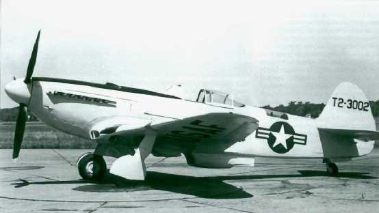 一架被美軍俘獲的雅克-9戰鬥機，被送回後方進行測試