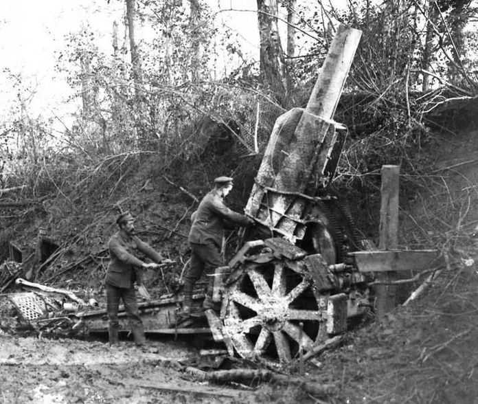 圖7：德軍Mrs.16重型榴彈炮組