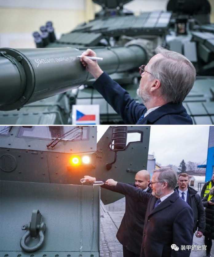 捷克總理彼得·菲亞拉在一輛即將援助給烏克蘭的T-72EA坦克炮管上籤下自己的名字（上圖）除了T-72