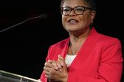 洛杉磯迎來首位非裔女市長！