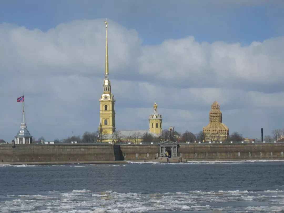 涅瓦河畔的彼得保羅要塞和彼得保羅大教堂
