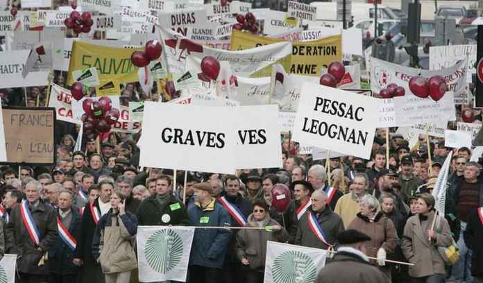 波爾多葡萄農上一次大型遊行是在2004年的12月，約有8000人參與（圖片來源：法新社）