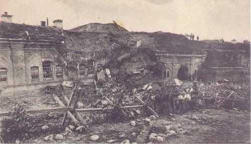 圖14：被炸到面目全非的科夫諾要塞