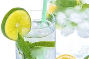 研究表示每天喝8杯水並不正確，這樣才科學！